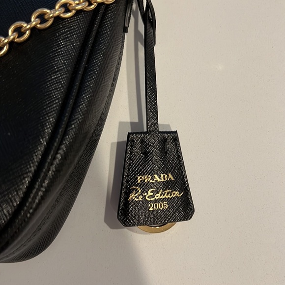 Prada Re Edition Leather Bag - Picture 2 of 12